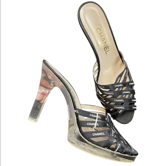 Beautiful Vintage Chanel Logo Ribbon Platform - Picture 1 of 6